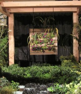 hanging pallet garden